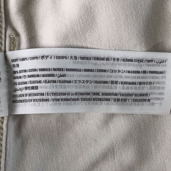 Hollister California Ultra High-Rise Mom Shorts 3" Cargo Ivory Size 9/8 W 29 - Picture 14 of 16